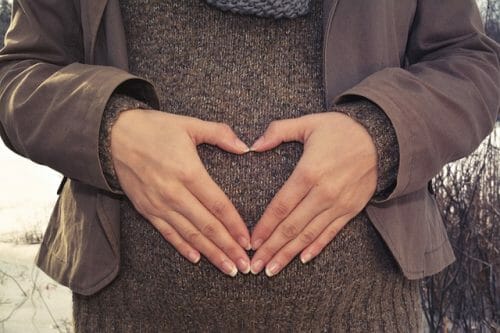 Cocon pour bébé ventre de maman